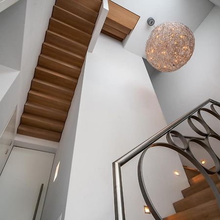 Bed & Wellness Boxtel, Luxe Kamer Met Airco En Eigen Badkamer, Ligbad エクステリア 写真